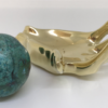 dans ma main, la terre en chrysocolle