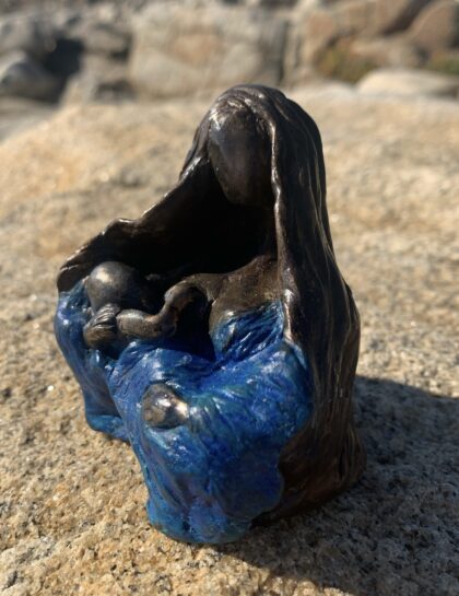 maternité 1/8 bronze - patine brune et bleue - Magali Willems